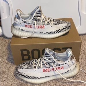 Yeezy 350 v2 Zebra